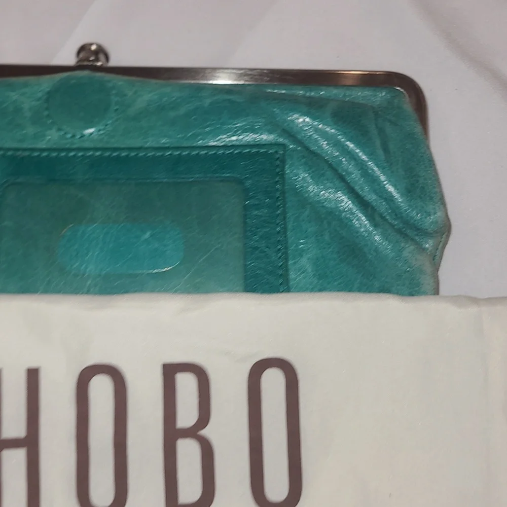 Hobo Teal Leather, Kisslock Clutch With Dustbag. No Rips Or Tears. Soft! GUC - Picture 3 of 3
